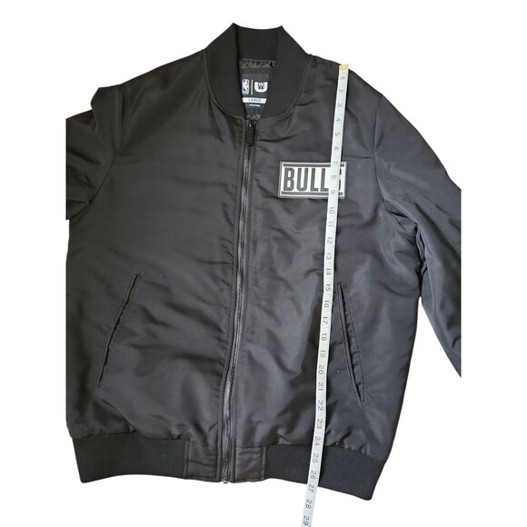 Unk NBA Chicago Bulls Bomber Jacket Mens Large Black Streetwear Basketball Gear - Picture 8 of 9